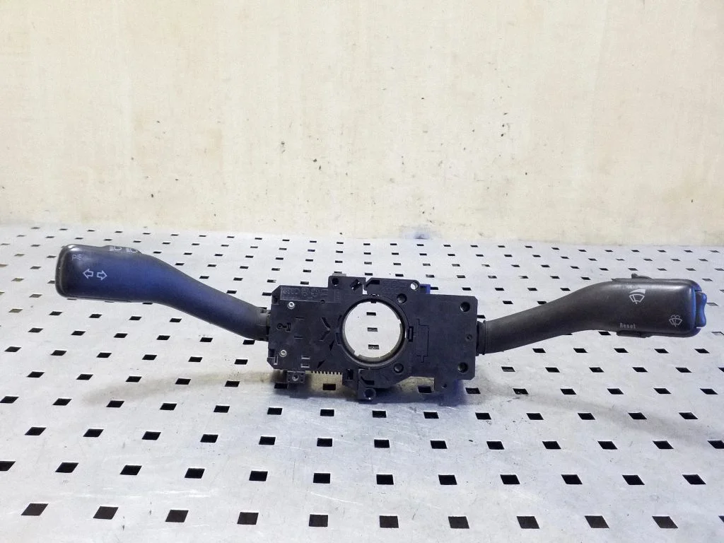 Wiper turn signal indicator stalk/switch 8L0953513