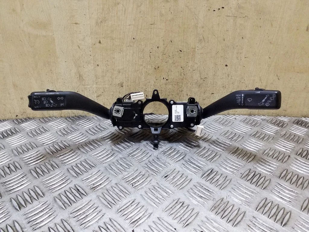 Wiper turn signal indicator stalk/switch 5K0953521BN