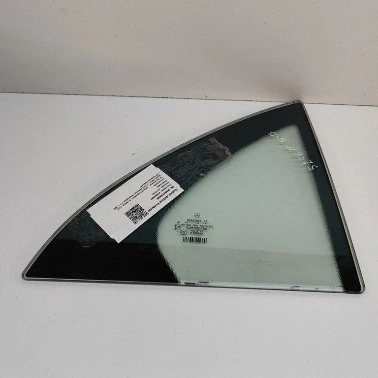 Aizmugurējais sāna virsbūves stikls A2227300417