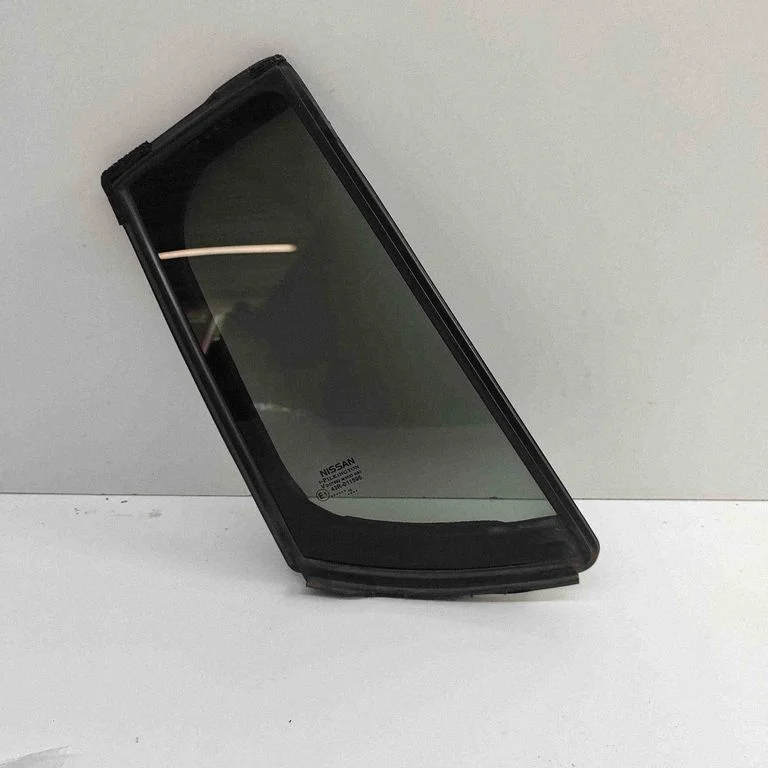 Rear side window 822725SL0A