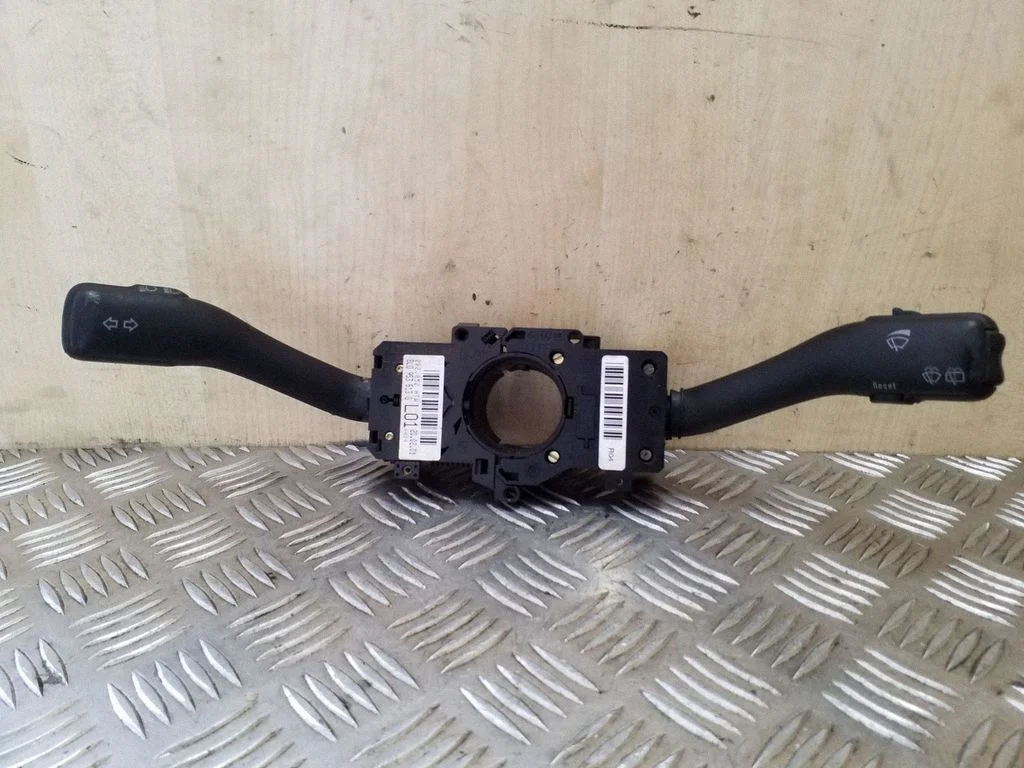 Wiper turn signal indicator stalk/switch 8L0953513G