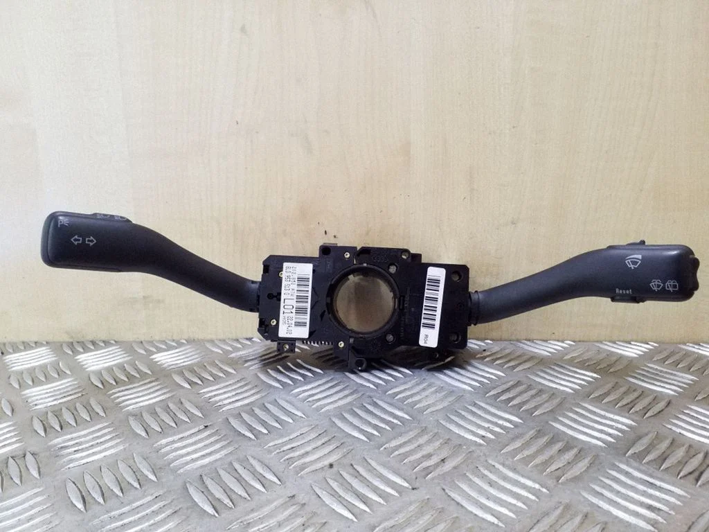Wiper turn signal indicator stalk/switch 8L0953513G