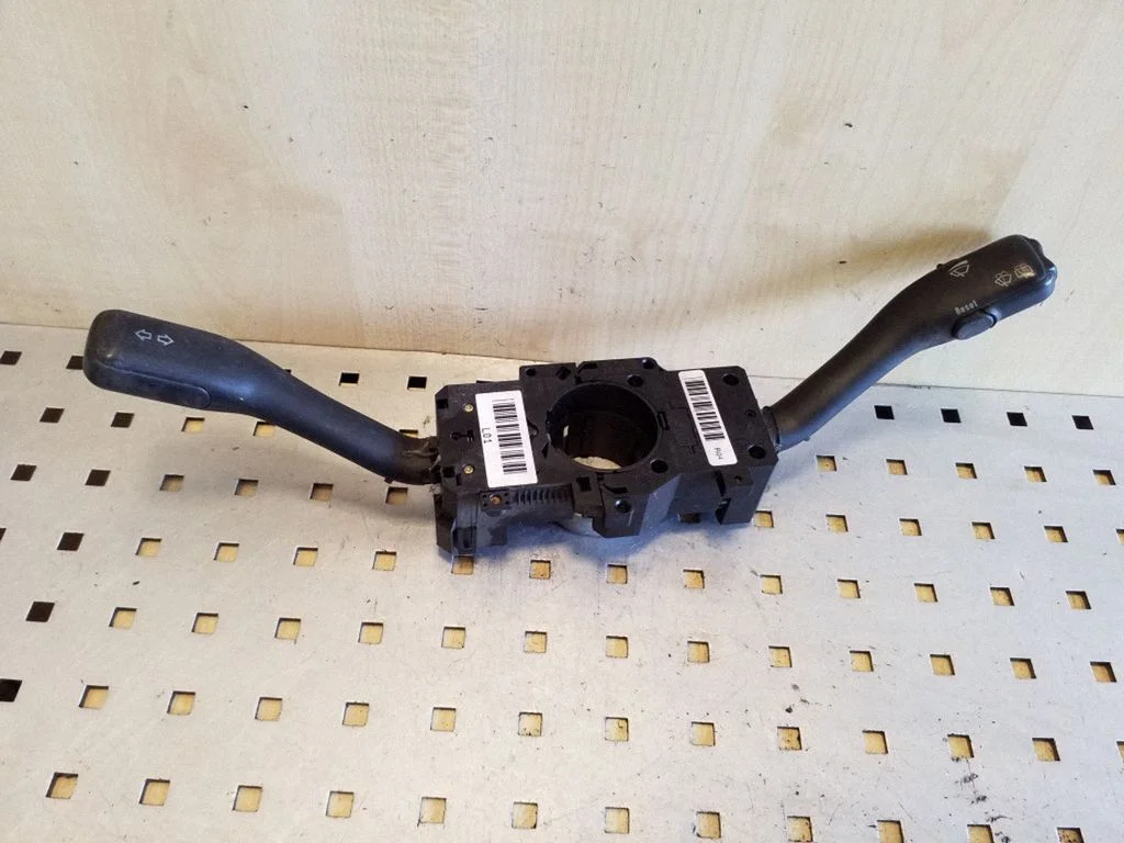 Wiper turn signal indicator stalk/switch 8L0953513G