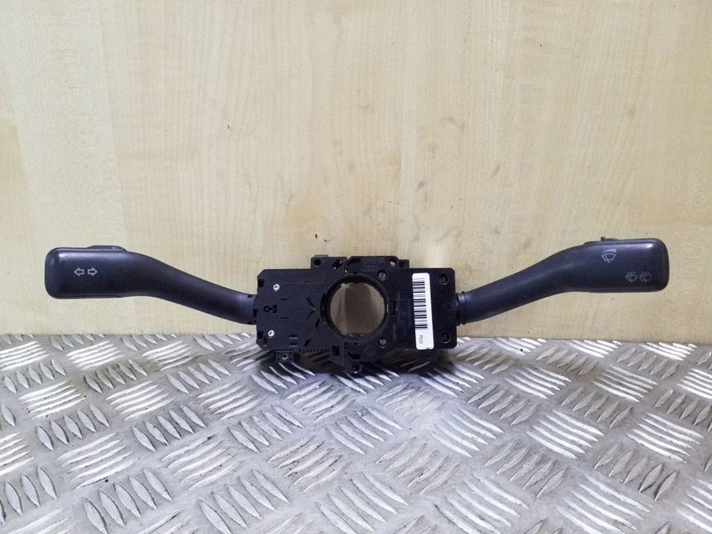 Sviru komplekts 4B0953503F