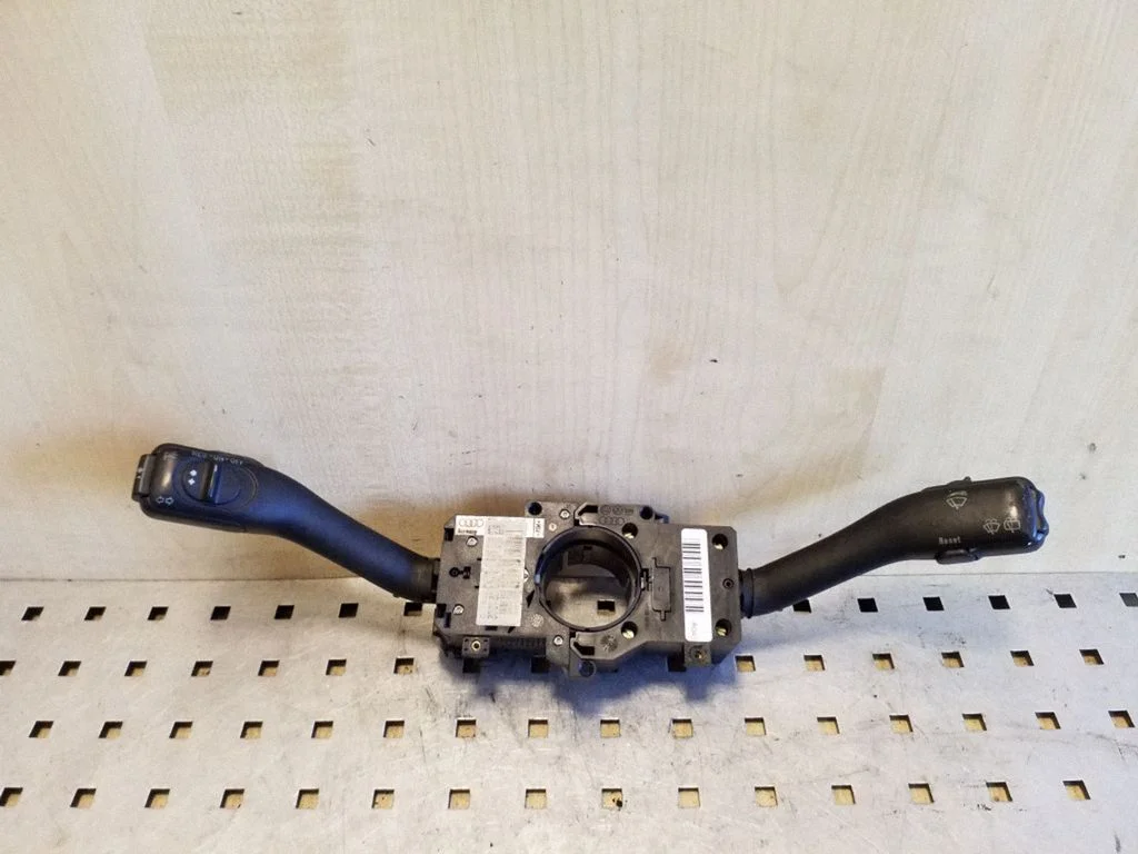Wiper turn signal indicator stalk/switch 202854ATW