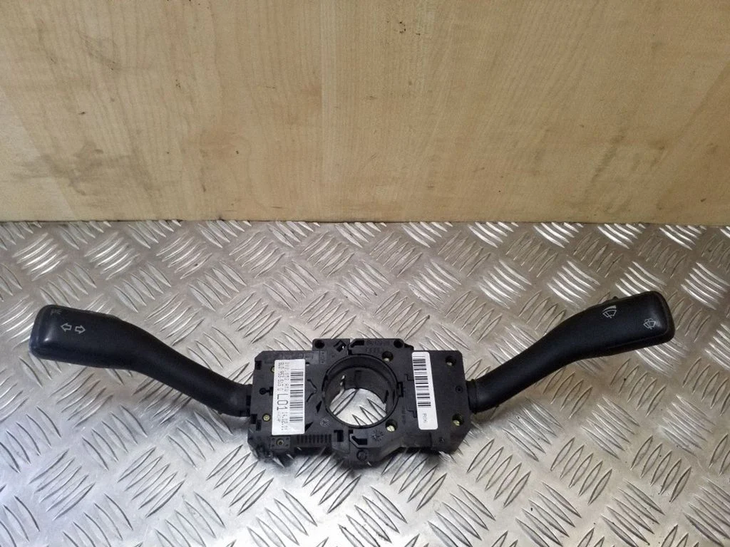 Wiper turn signal indicator stalk/switch 8L0953513G