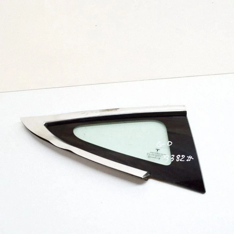 Rear side window 43R004529