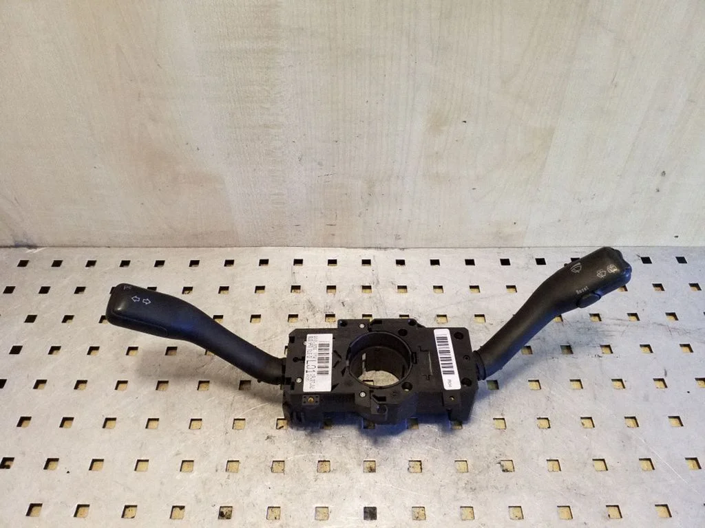 Wiper turn signal indicator stalk/switch 8L0953513G