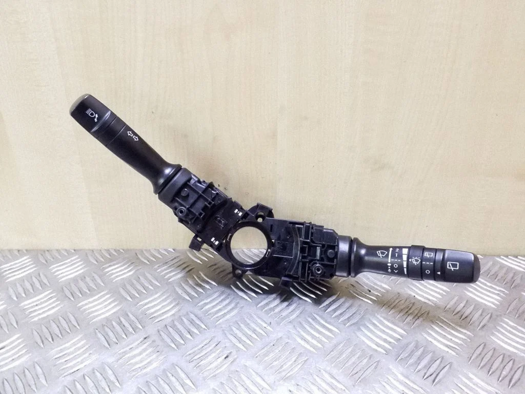 Wiper turn signal indicator stalk/switch 3753MA2211