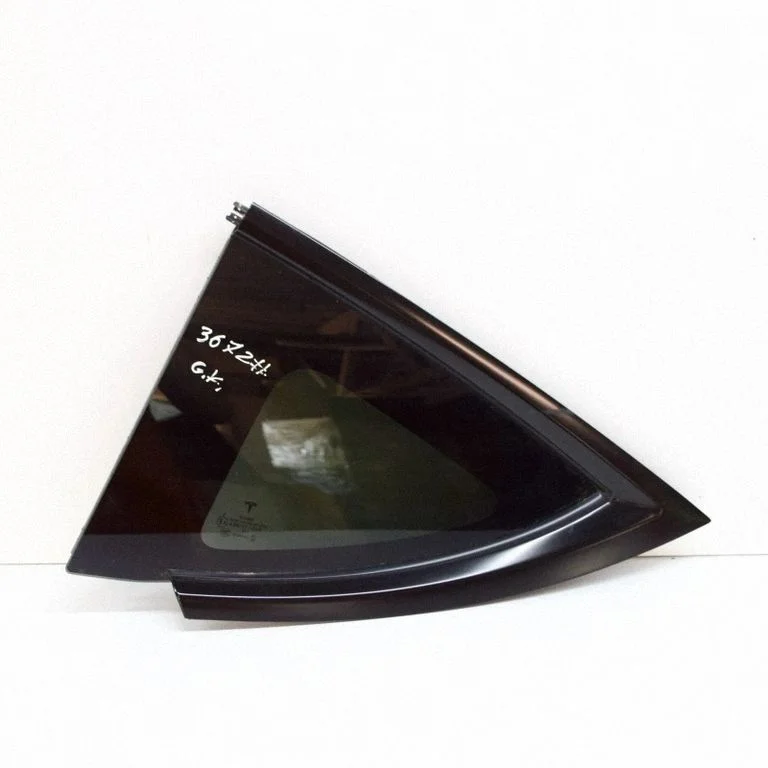 Rear side window – Tesla Model Y (2020-)