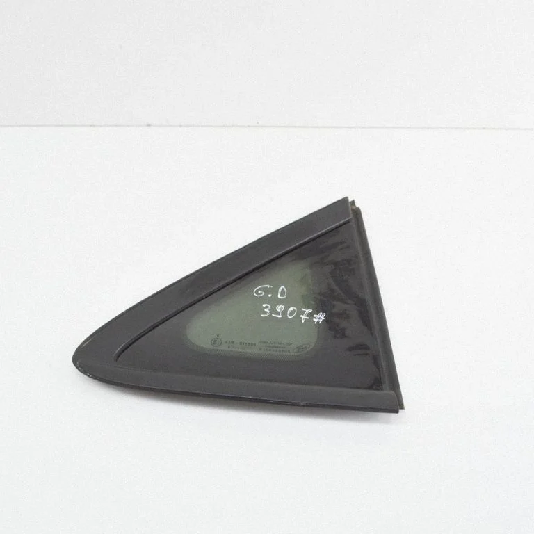 Galinis šoninis kėbulo stiklas