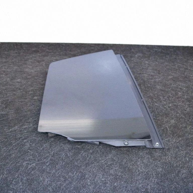 Aizmugurējais sāna virsbūves stikls 43R004553