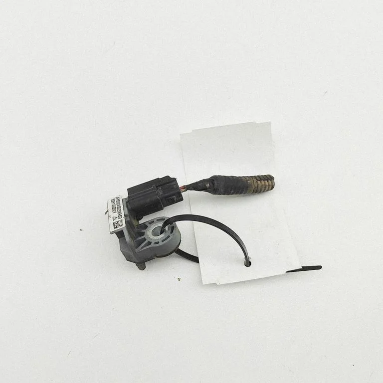 Drošības spilvenu trieciena sensors