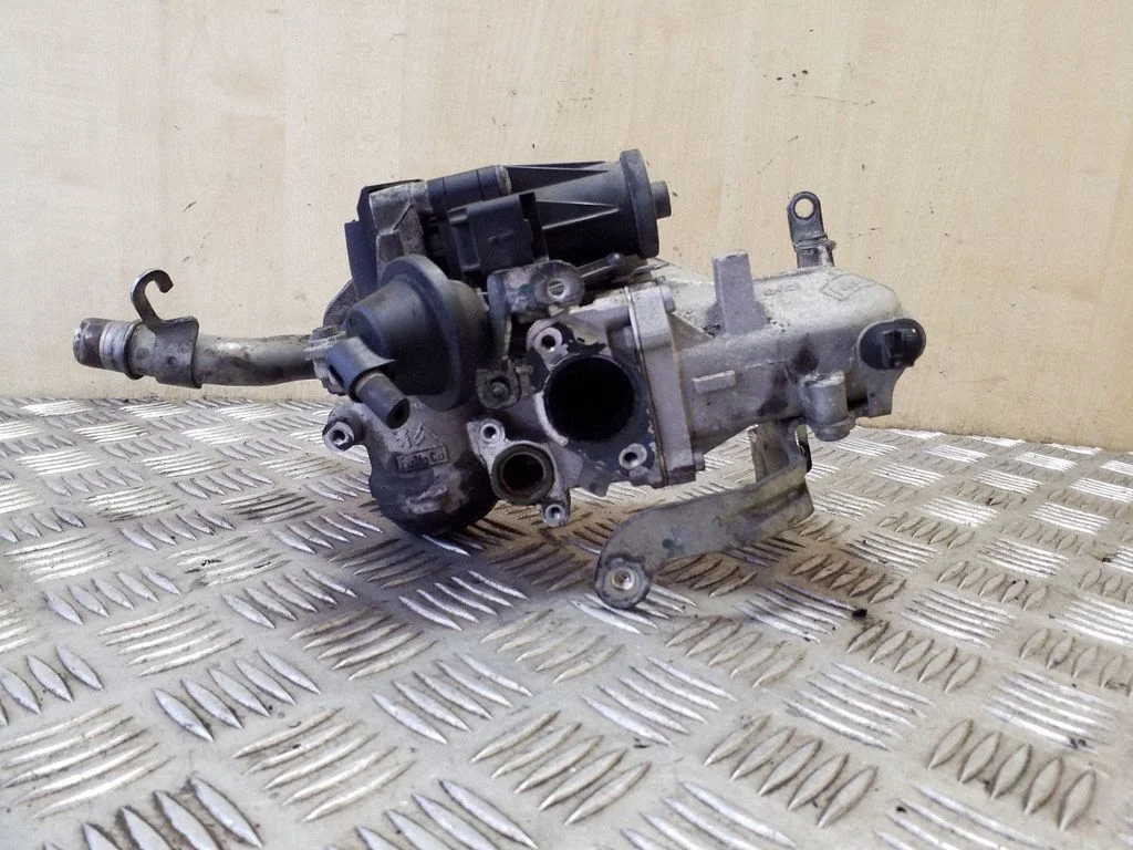 EGR-klapi jahuti – Citroen C4 Grand Picasso (2013-2018)