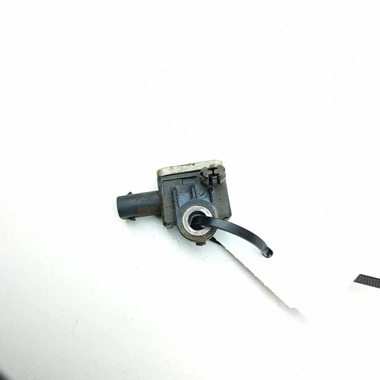 Drošības spilvenu trieciena sensors – Audi E-tron GT (2021-)