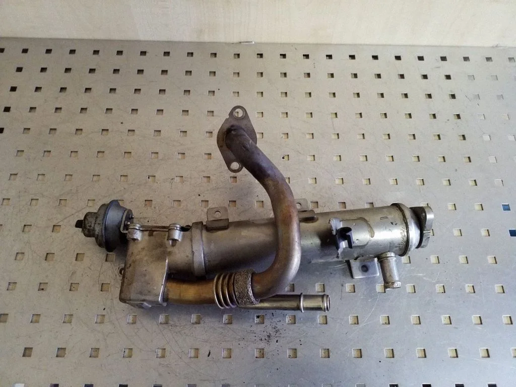 EGR-klapi jahuti 03L1315122