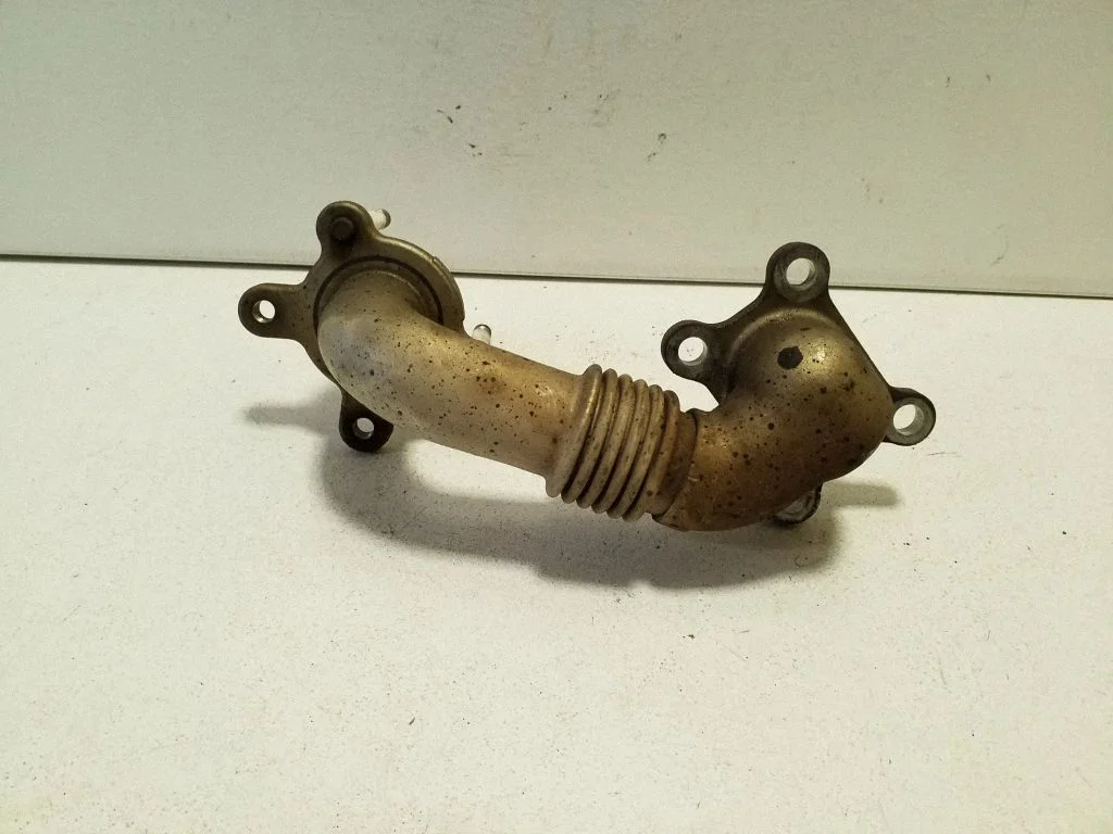 EGR-klapi toru (-d)/ voolik (-ud)