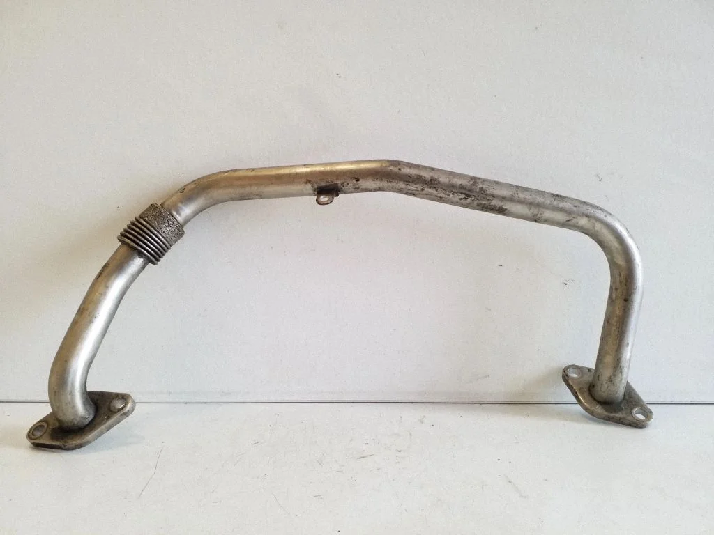 EGR-klapi toru (-d)/ voolik (-ud) – Volkswagen Passat B6 (2005-2010)