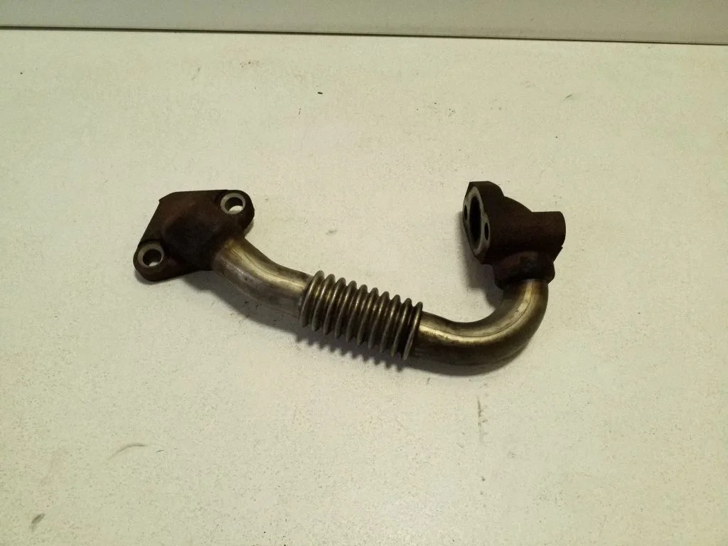 EGR-klapi toru (-d)/ voolik (-ud)