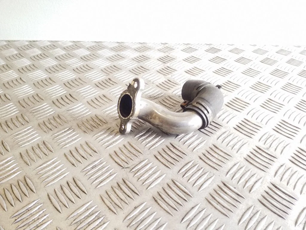EGR valve line/pipe/hose