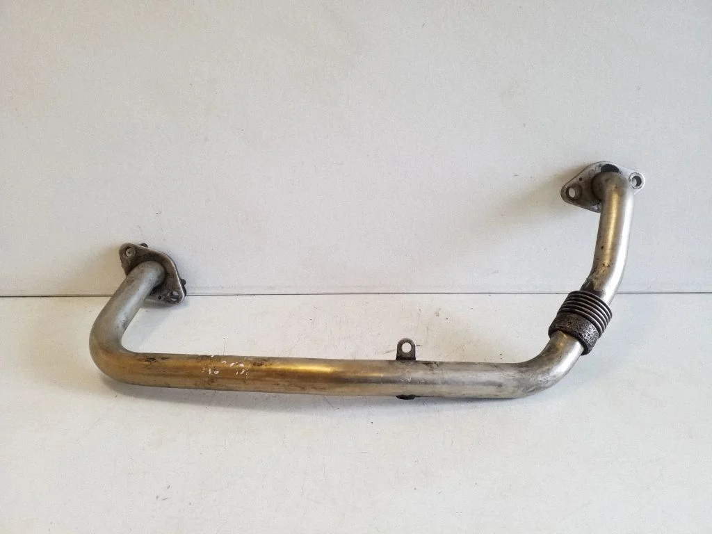 EGR-klapi toru (-d)/ voolik (-ud) – Volkswagen Passat B6 (2005-2010)