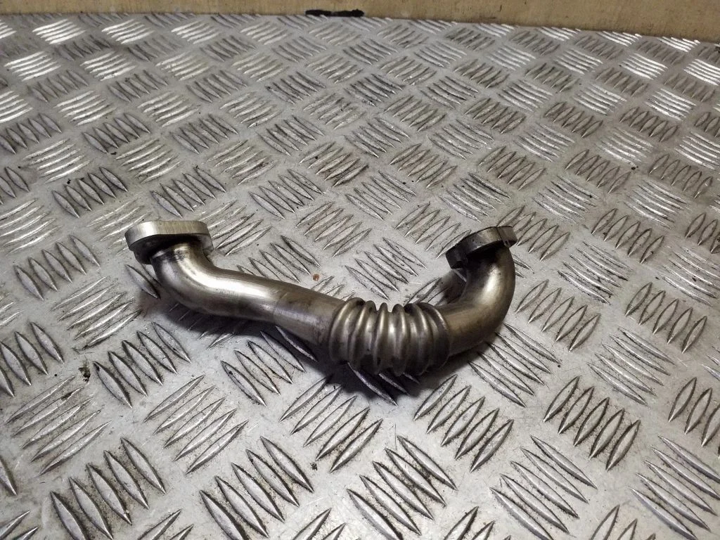 EGR-klapi toru (-d)/ voolik (-ud) 03L131521Q