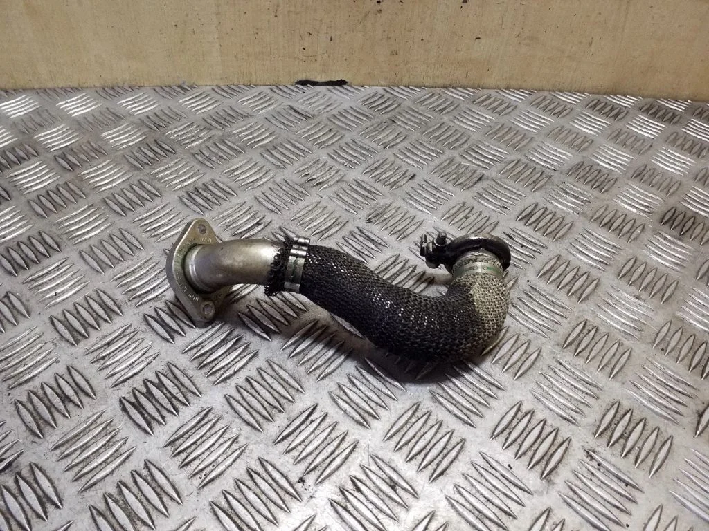 EGR valve line/pipe/hose 059131530J