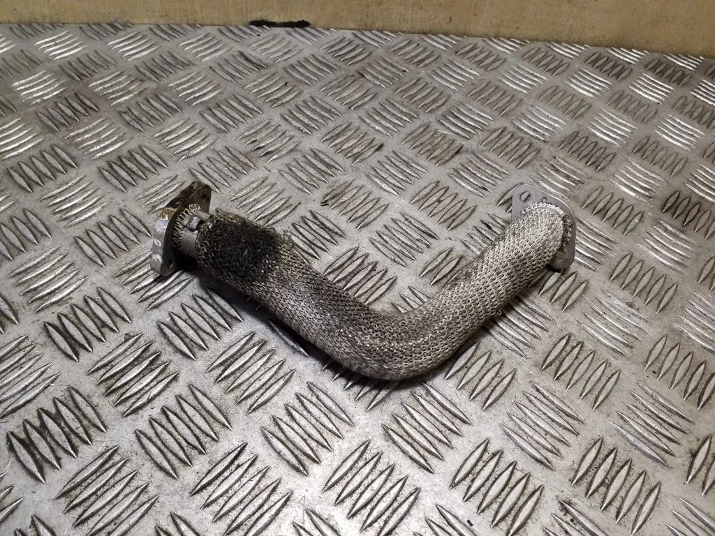 EGR valve line/pipe/hose 059131525AC