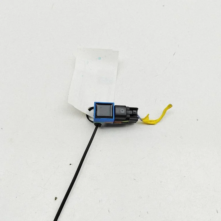 Drošības spilvenu trieciena sensors M63658500AD1