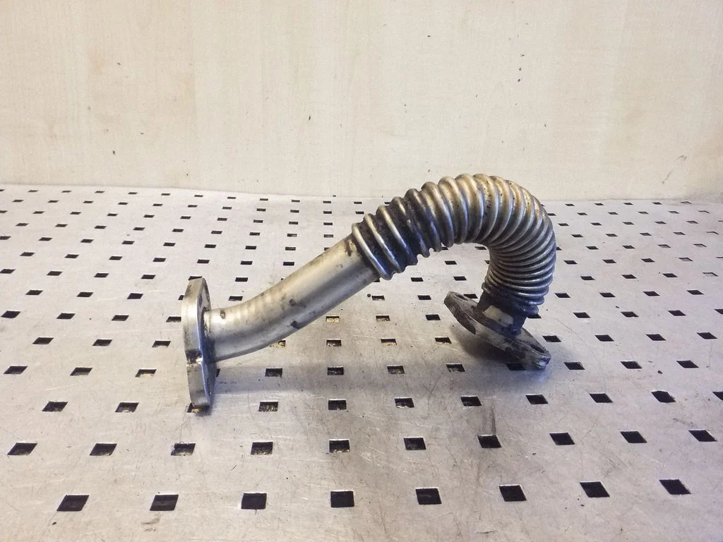 EGR valve line/pipe/hose – Renault Trafic II (X83) (2001-2014)