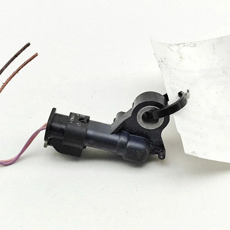 Drošības spilvenu trieciena sensors D09H57KC0