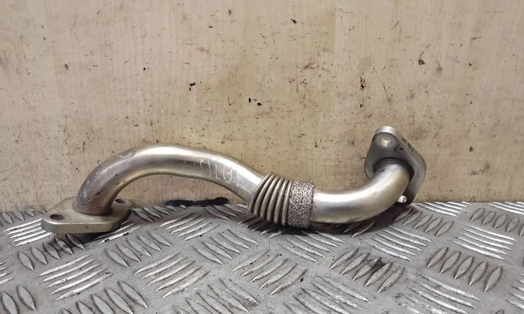 EGR valve line/pipe/hose 038131521J