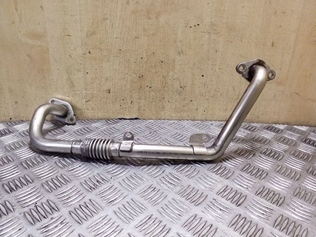 EGR caurule (-es)/ šļūtene (-es) – Audi A4 Allroad B8 (2008-2016)