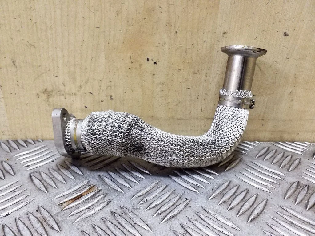 EGR valve line/pipe/hose 059131530C