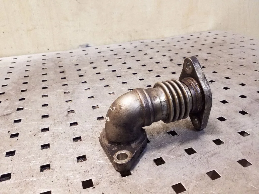 EGR valve line/pipe/hose