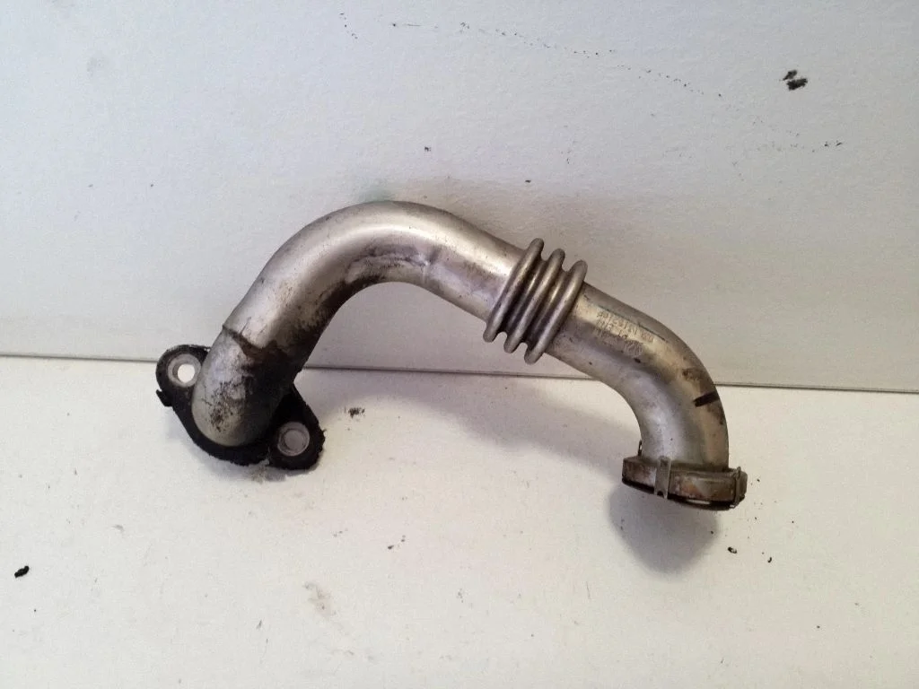 EGR caurule (-es)/ šļūtene (-es) 03L131521AP