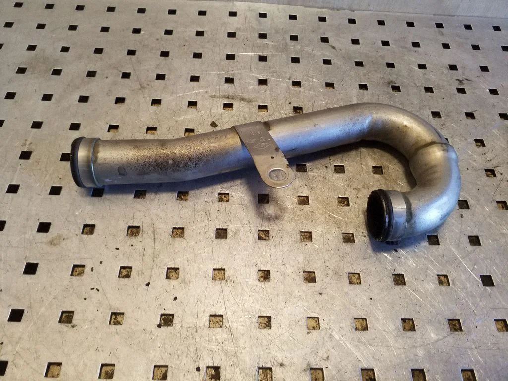 EGR-klapi toru (-d)/ voolik (-ud) – Nissan Almera N16 (2000-2010)