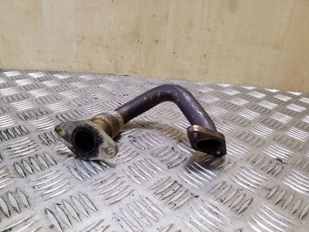 EGR-klapi toru (-d)/ voolik (-ud) 03G131521R