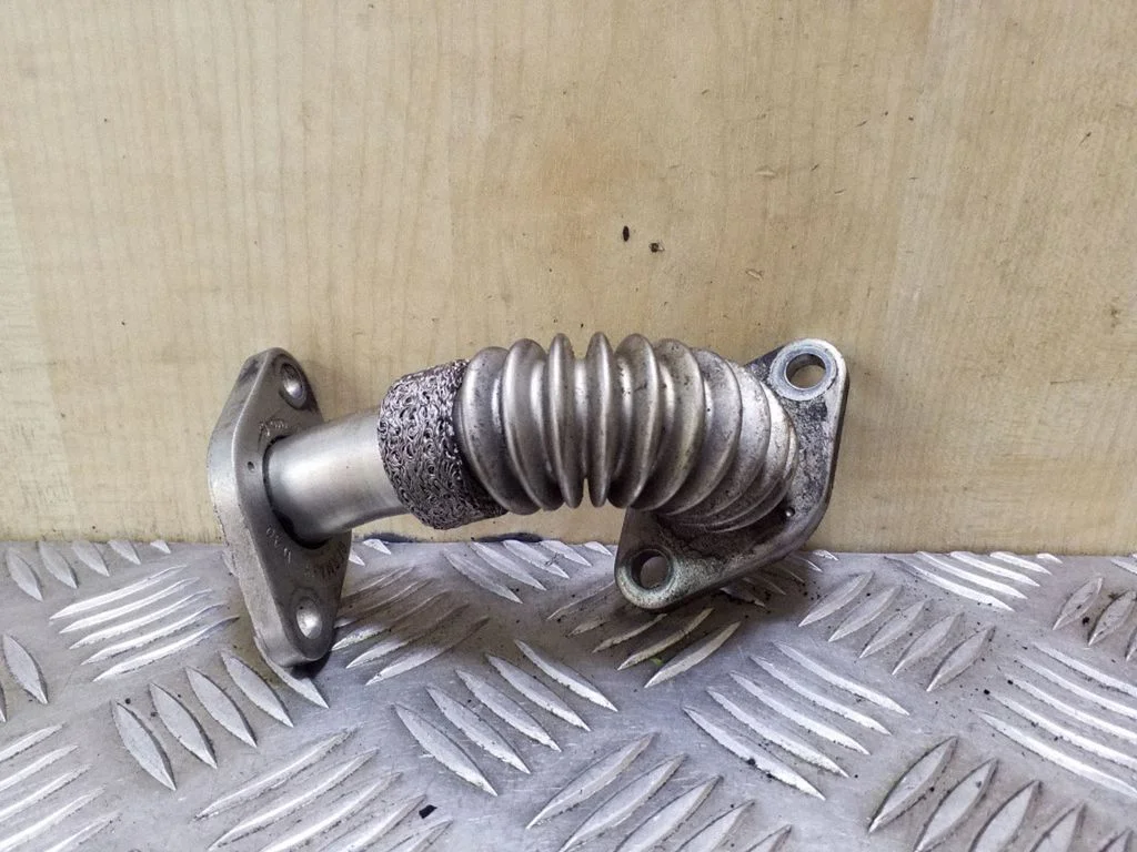 EGR-klapi toru (-d)/ voolik (-ud) 038131521F