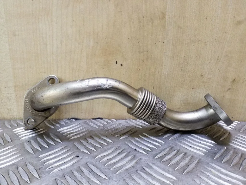 EGR-klapi toru (-d)/ voolik (-ud) 038131521J