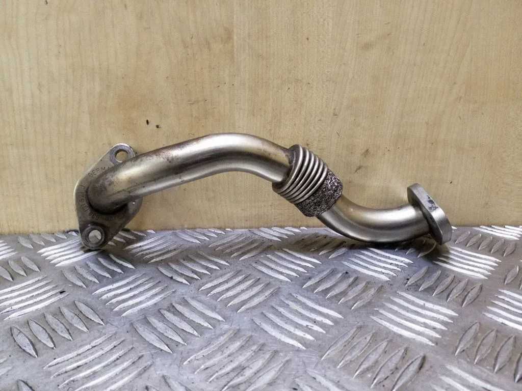 EGR-klapi toru (-d)/ voolik (-ud) 038131521J