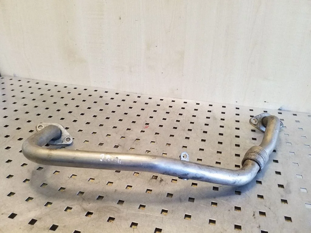 EGR-klapi toru (-d)/ voolik (-ud) 03G131521A