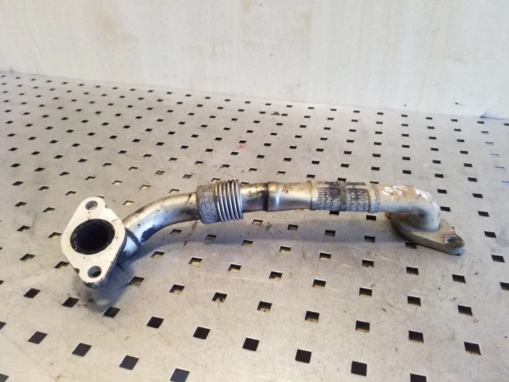 EGR valve line/pipe/hose – Volkswagen Touran I (2003-2010)