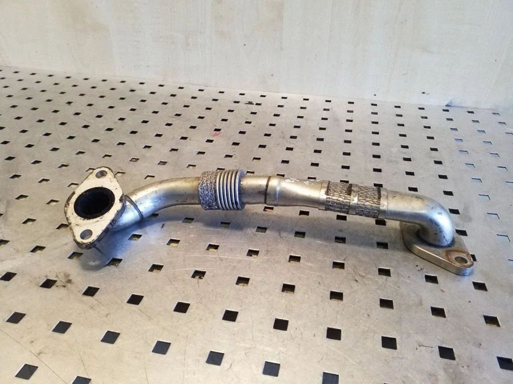 EGR-klapi toru (-d)/ voolik (-ud) 03G131521F