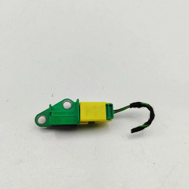 Drošības spilvenu trieciena sensors 1K0909606C