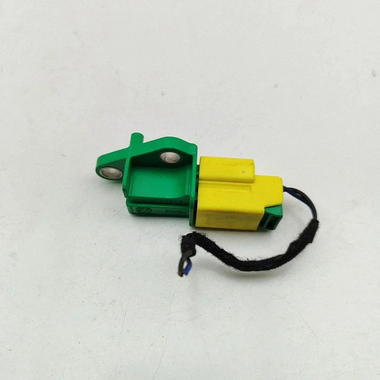 Drošības spilvenu trieciena sensors 1K0909606C