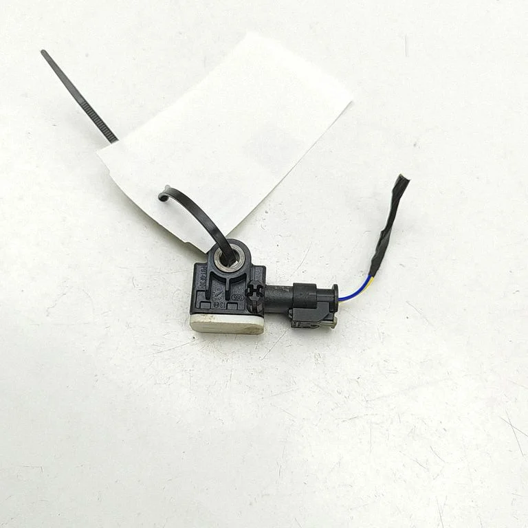 Drošības spilvenu trieciena sensors 106005800A