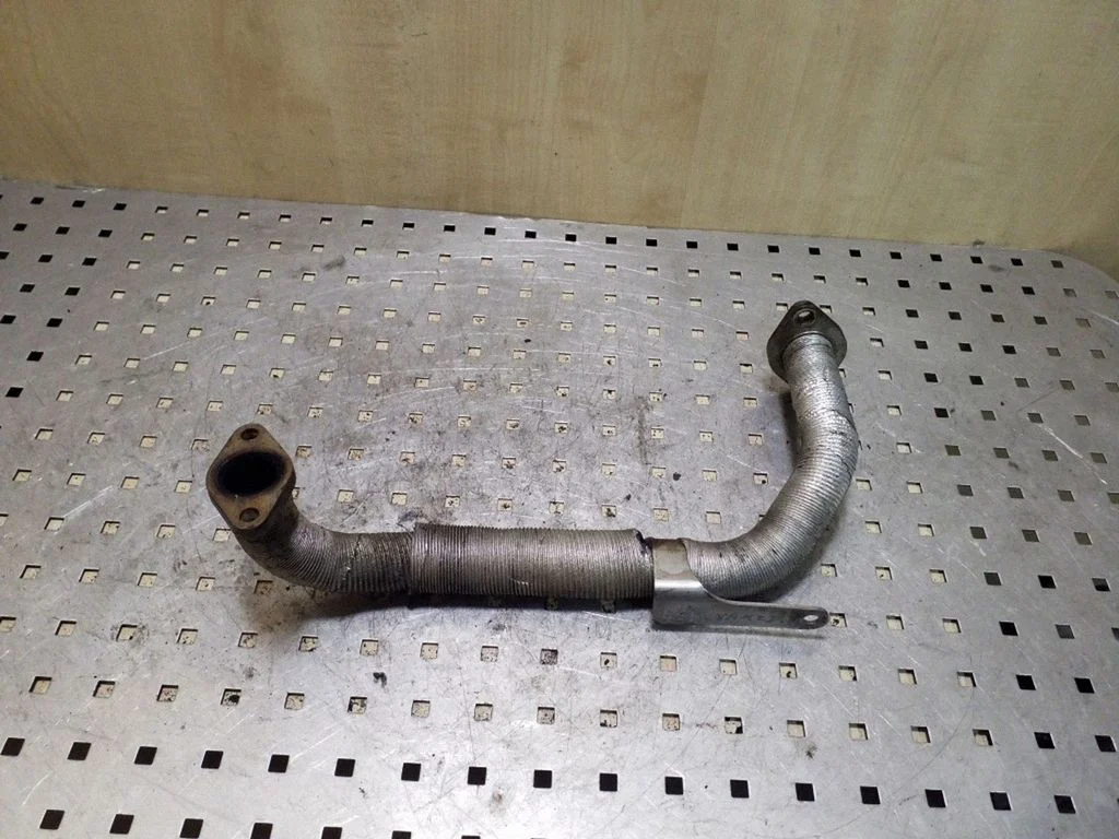 EGR-klapi toru (-d)/ voolik (-ud) – Mitsubishi Pajero Sport I (1996-2008)