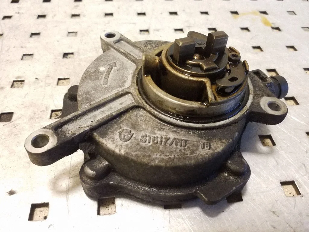 Vacuum pump