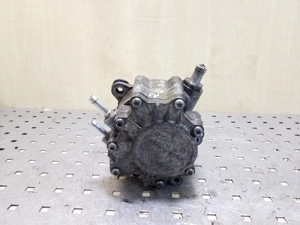 Vaakumpump 03G145209C